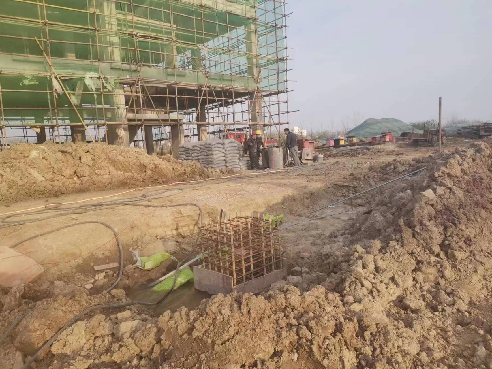 海尾镇当桥梁出现裂缝的时候应该及时加固修补